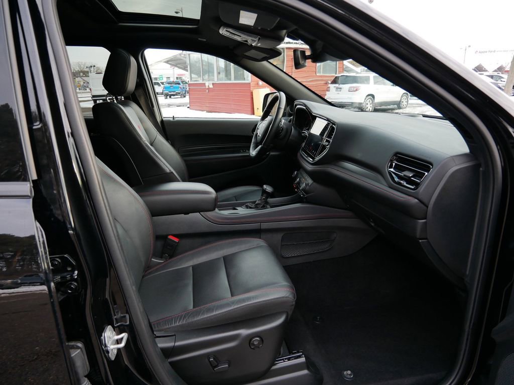 Used 2025 Dodge Durango GT AWD/4WD image 8