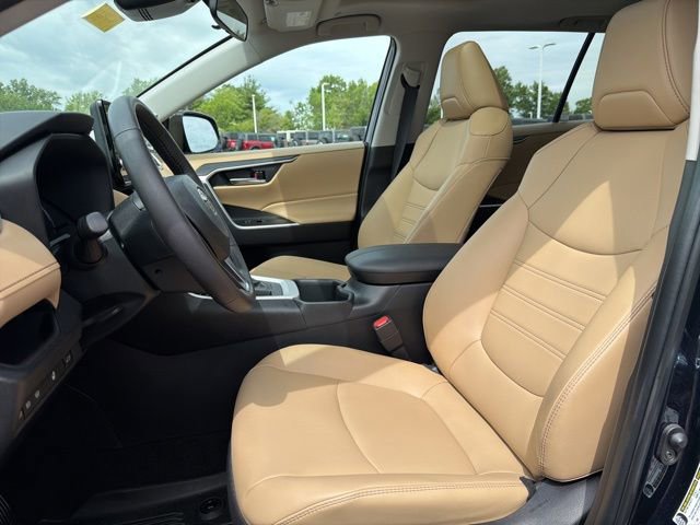 Used 2025 Toyota RAV4 XLE Premium w/ Weather Package AWD/4WD image 26