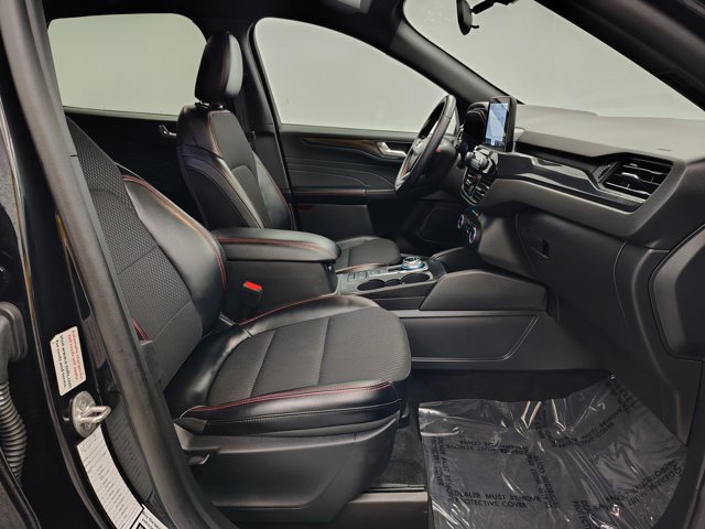 Certified 2025 Ford Escape ST-Line AWD/4WD image 27