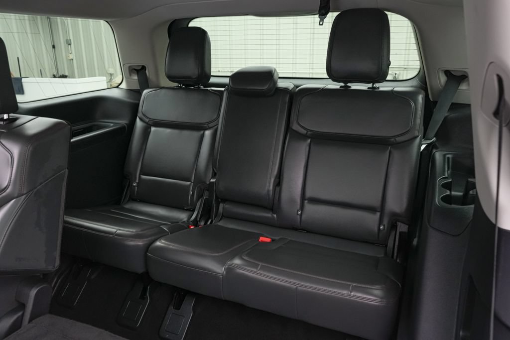 Certified 2025 Ford Expedition Active AWD/4WD image 22