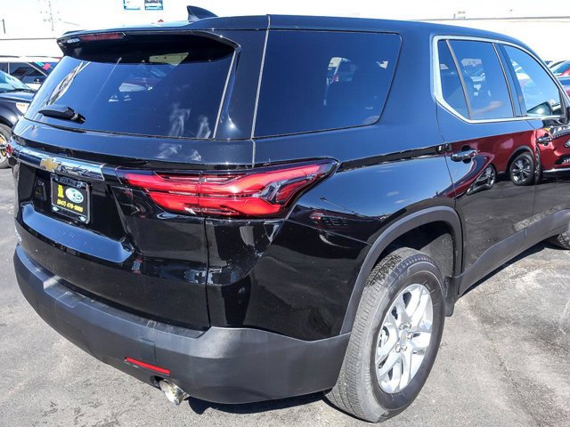 Used 2023 Chevrolet Traverse LS image 8
