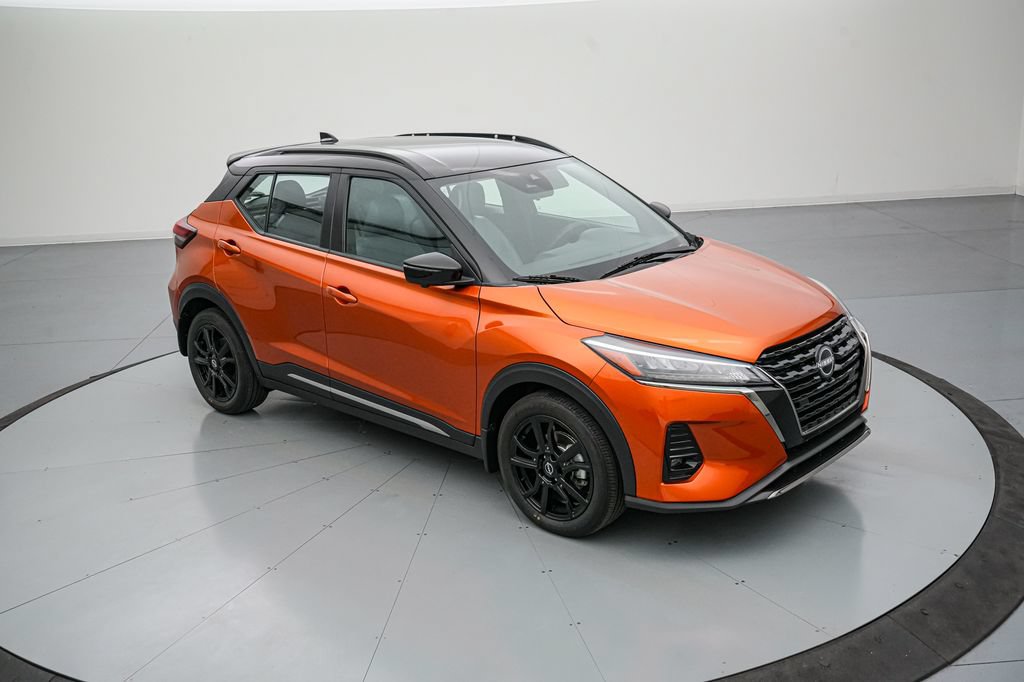 Used 2023 Nissan Kicks SR w/ SR Premium Package FWD video 2