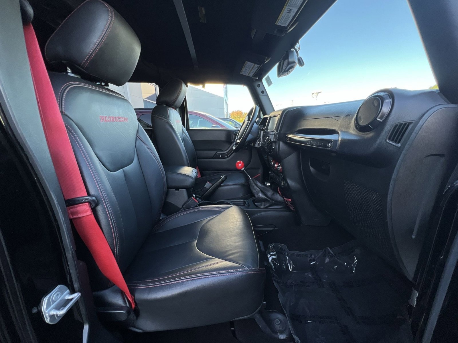 Used 2018 Jeep Wrangler Unlimited Rubicon image 25