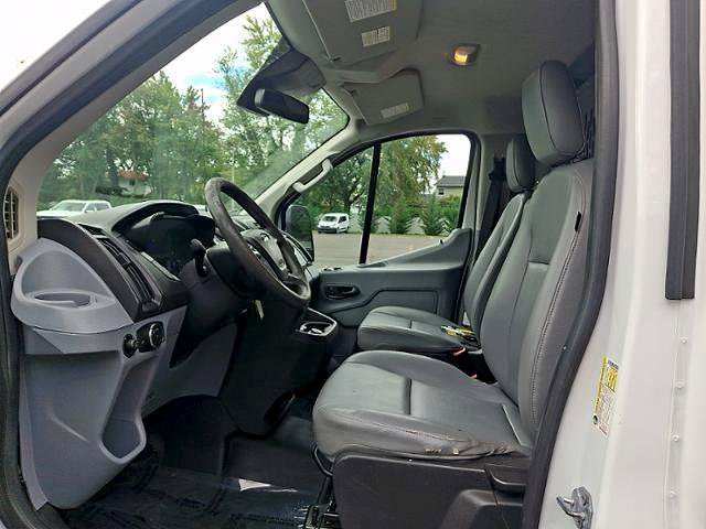 Certified 2019 Ford Transit 250 130 Low Roof RWD image 17