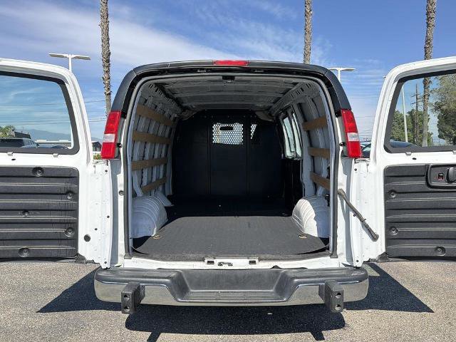 Used 2024 GMC Savana 2500 w/ Driver Convenience Package RWD image 18