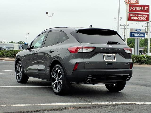 Certified 2021 Ford Escape SE w/ SE Sport Appearance Package AWD/4WD image 3