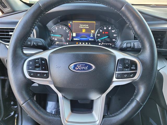 Certified 2023 Ford Explorer XLT w/ Equipment Group 202A AWD/4WD image 30