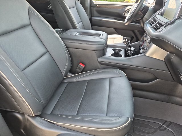 Used 2024 Chevrolet Tahoe Premier w/ Premium Package 2 AWD/4WD image 37