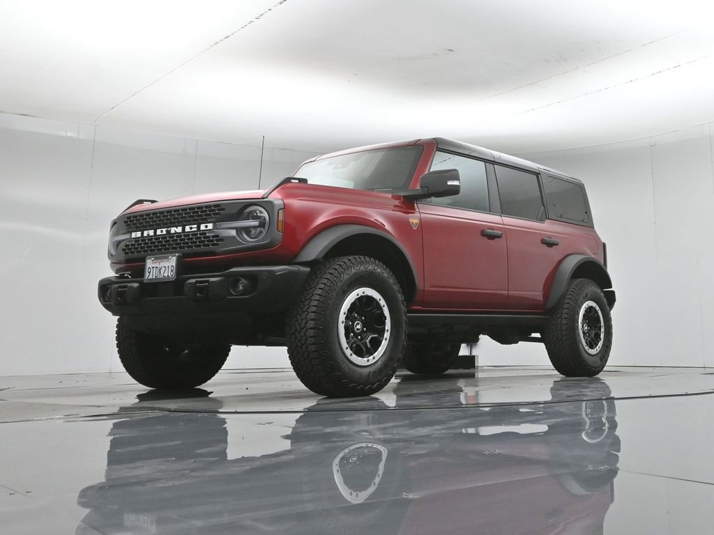 Certified 2025 Ford Bronco Badlands AWD/4WD image 43
