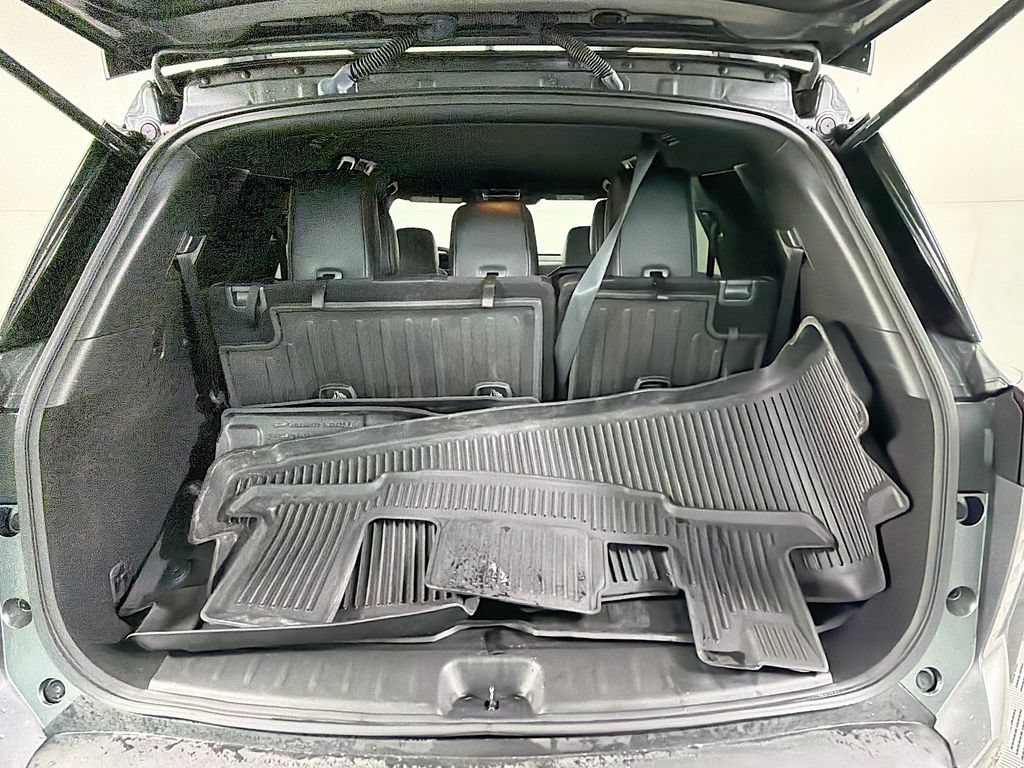 Used 2023 Nissan Pathfinder Rock Creek AWD/4WD image 28