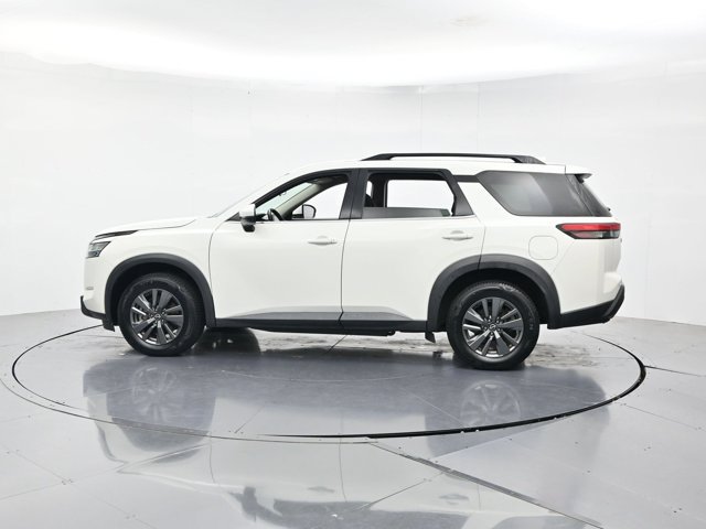 Used 2022 Nissan Pathfinder SV FWD image 7