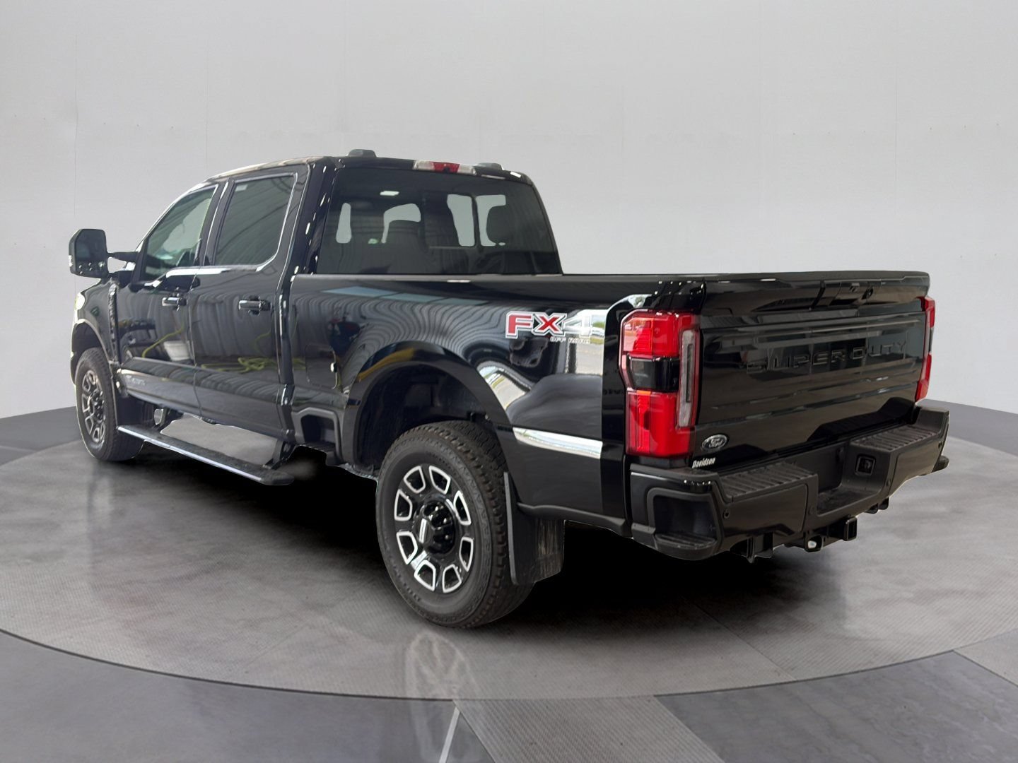 Certified 2026 Ford F250 Platinum AWD/4WD image 3