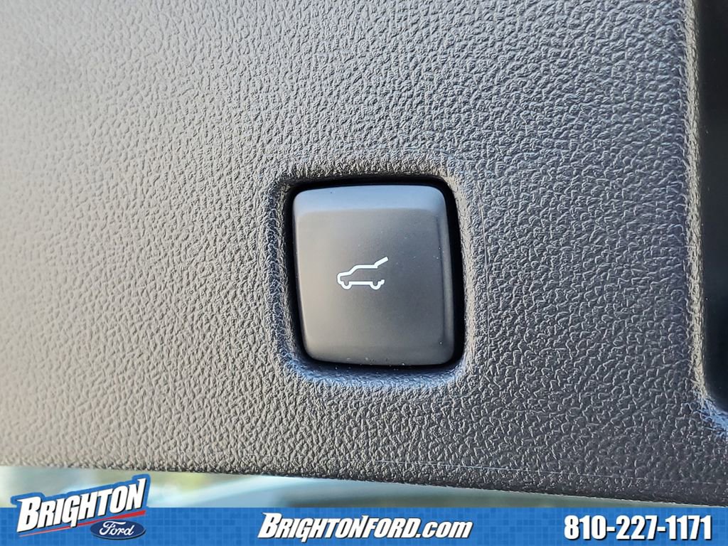 Certified 2025 Ford Escape SE FWD image 7