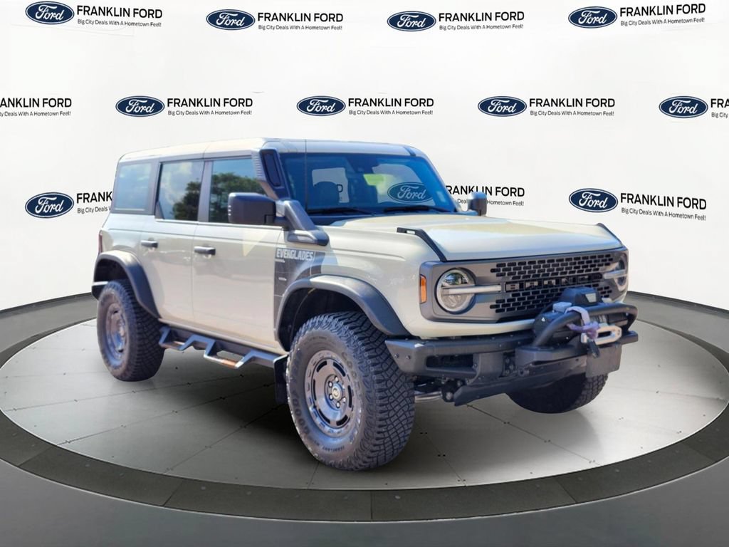 Certified 2022 Ford Bronco Everglades AWD/4WD image 7