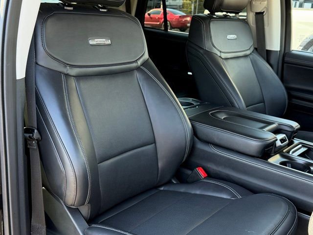 Certified 2025 Ford Expedition Max Platinum image 17