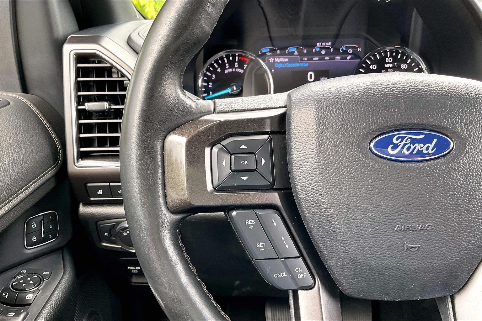 Certified 2021 Ford Expedition Max Limited AWD/4WD image 18