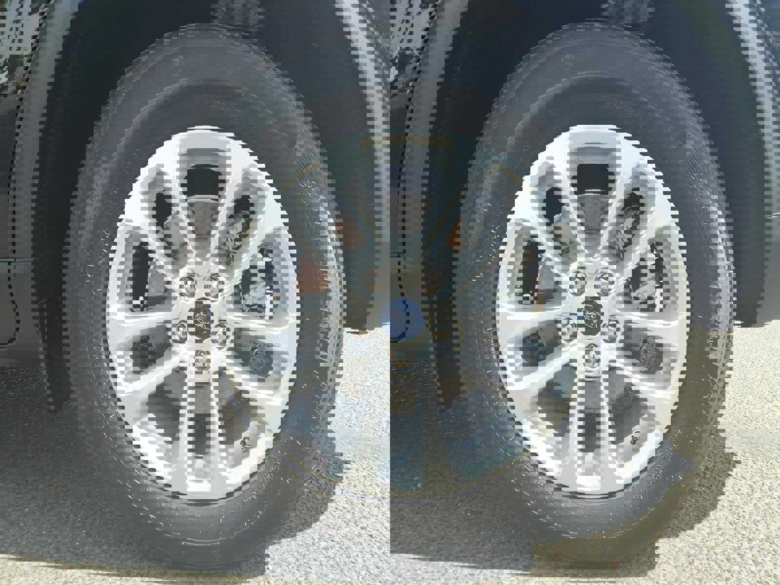 Certified 2022 Ford Escape SE image 9