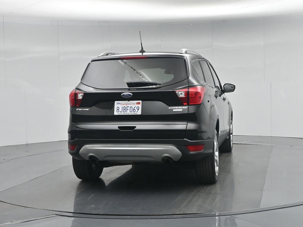 Certified 2019 Ford Escape Titanium FWD image 20