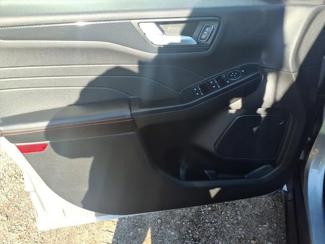 Certified 2023 Ford Escape ST-Line w/ Tech Pack #1 image 14