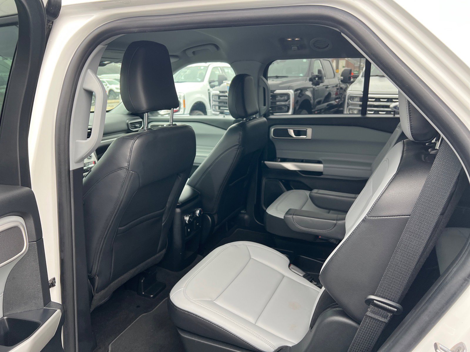 Certified 2021 Ford Explorer XLT w/ Equipment Group 202A image 21