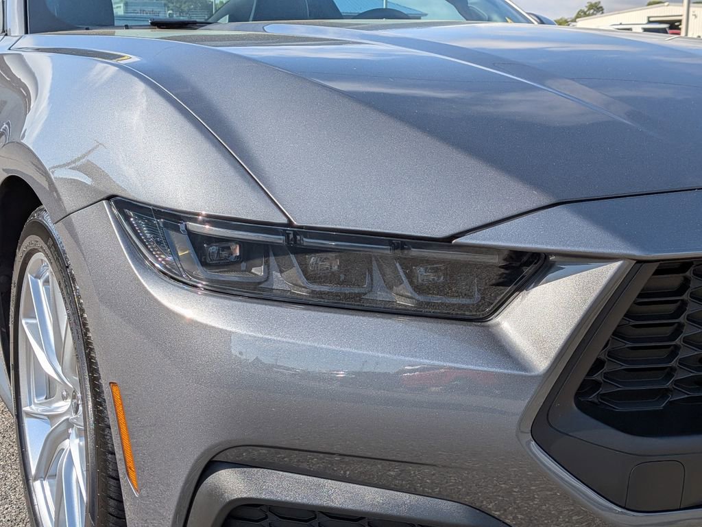 Certified 2025 Ford Mustang Premium image 10