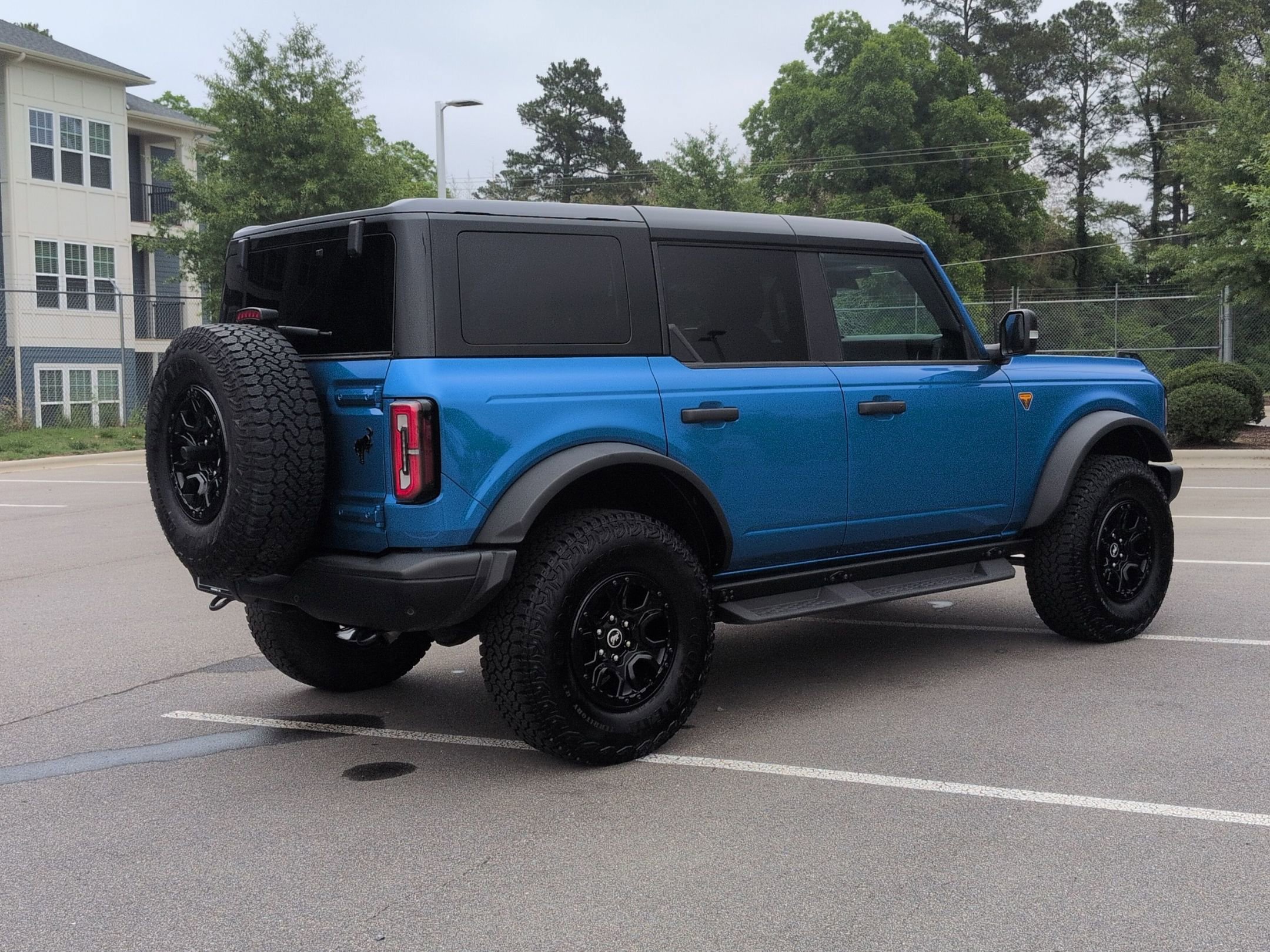 Certified 2025 Ford Bronco Badlands AWD/4WD image 4