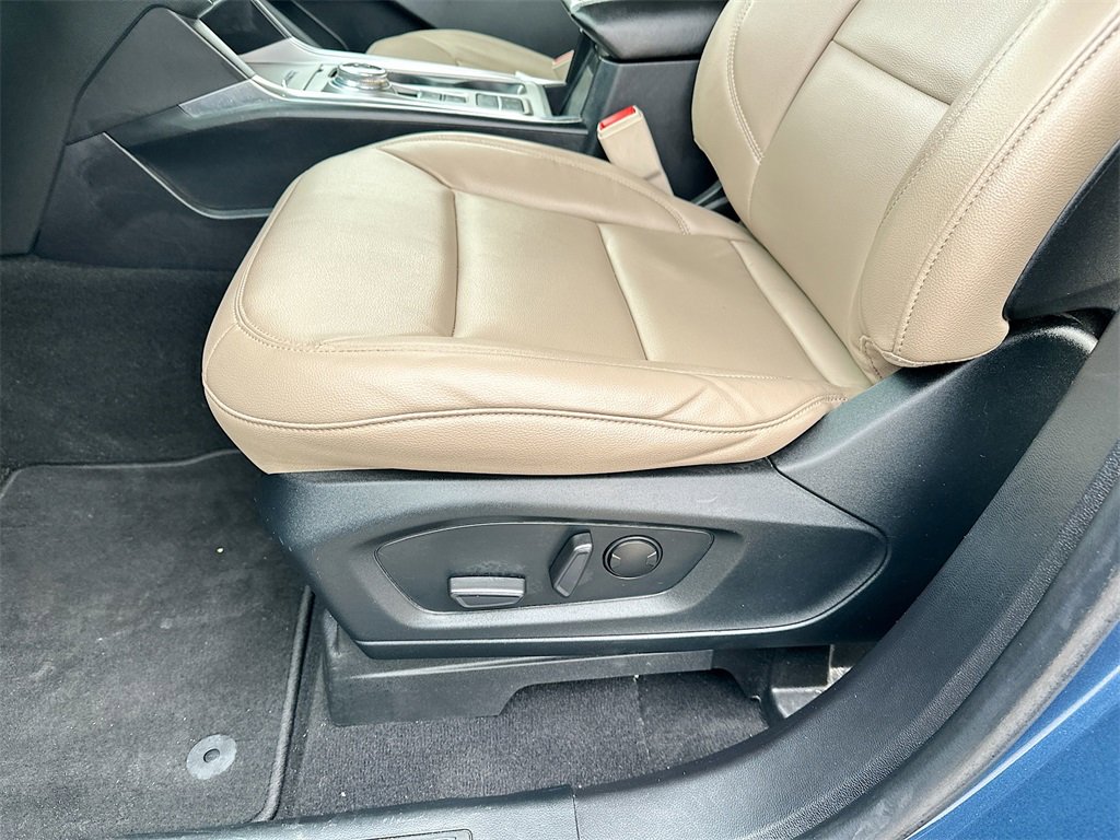 Certified 2020 Ford Explorer XLT w/ Equipment Group 202A image 9