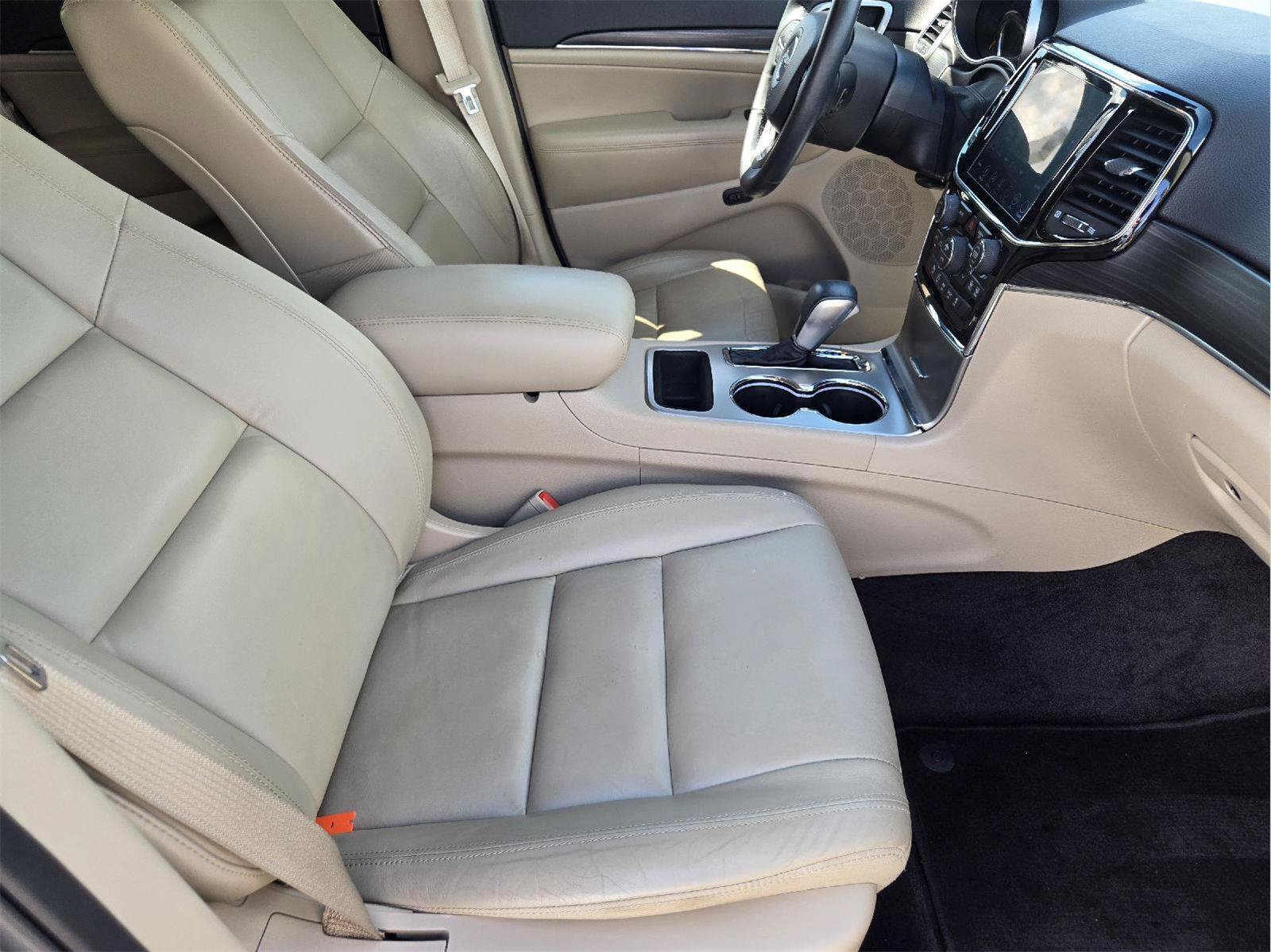 Used 2019 Jeep Grand Cherokee Limited w/ Trailer Tow Group IV RWD image 13