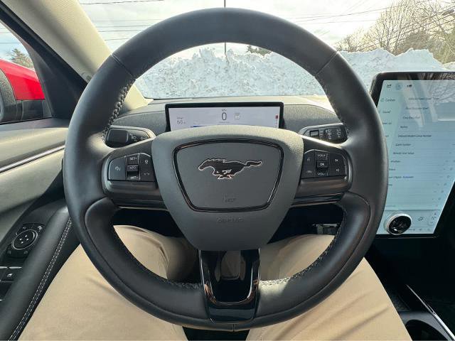 Certified 2021 Ford Mustang Mach-E Select w/ Comfort/Appearance Package image 17