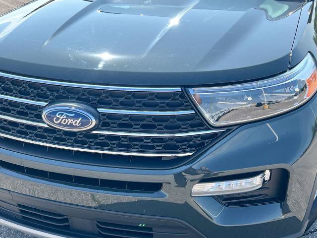 Certified 2024 Ford Explorer XLT w/ Equipment Group 202A AWD/4WD image 11