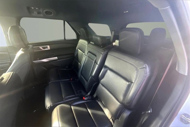 Certified 2021 Ford Explorer XLT w/ Equipment Group 202A image 25