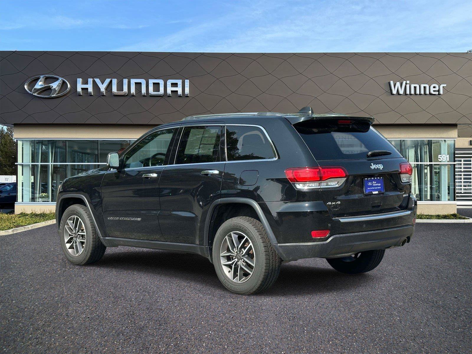Used 2022 Jeep Grand Cherokee Limited AWD/4WD image 2