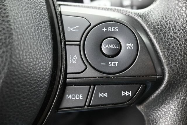 Used 2024 Toyota RAV4 XLE FWD image 16