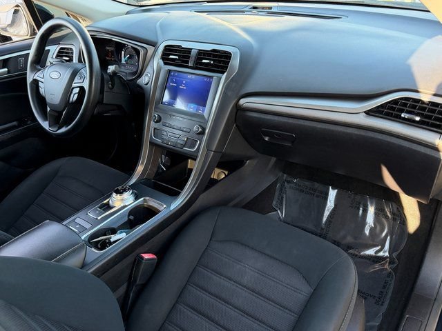 Certified 2020 Ford Fusion SE FWD image 37
