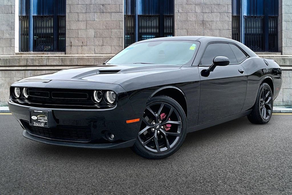 Used 2023 Dodge Challenger SXT w/ Blacktop Package RWD video 2