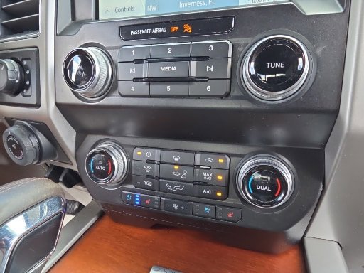 Certified 2020 Ford F150 King Ranch w/ Equipment Group 601A Luxury AWD/4WD image 13
