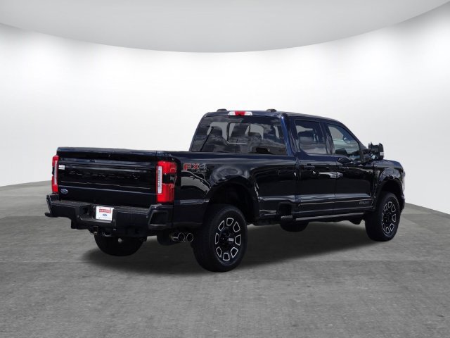 Certified 2025 Ford F350 Platinum AWD/4WD image 4