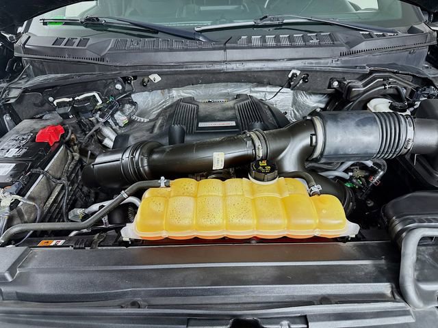 Certified 2017 Ford F150 Raptor w/ Equipment Group 802A Luxury image 30