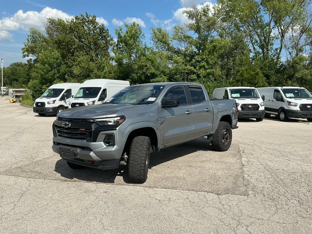 Used 2024 Chevrolet Colorado Z71 w/ Z71 Convenience Package 2