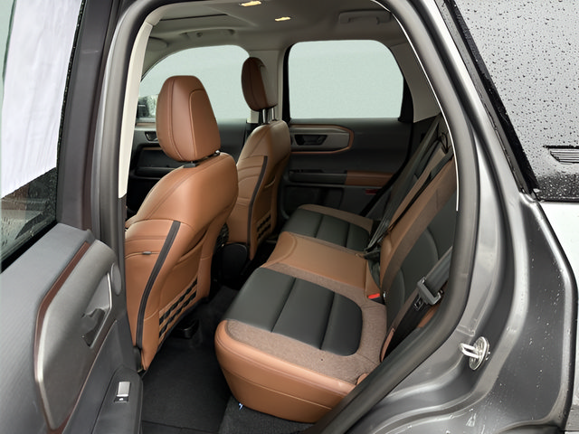 Certified 2025 Ford Bronco Sport Outer Banks w/ Outer Banks Tech Package+ AWD/4WD image 5