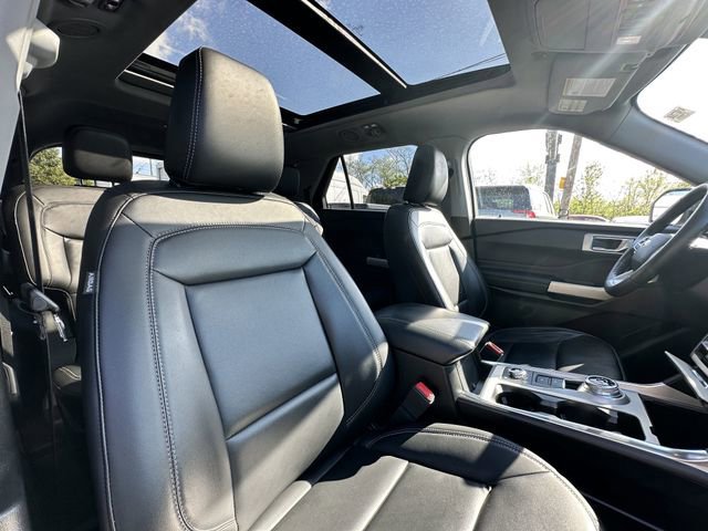 Certified 2023 Ford Explorer XLT w/ Equipment Group 202A image 39