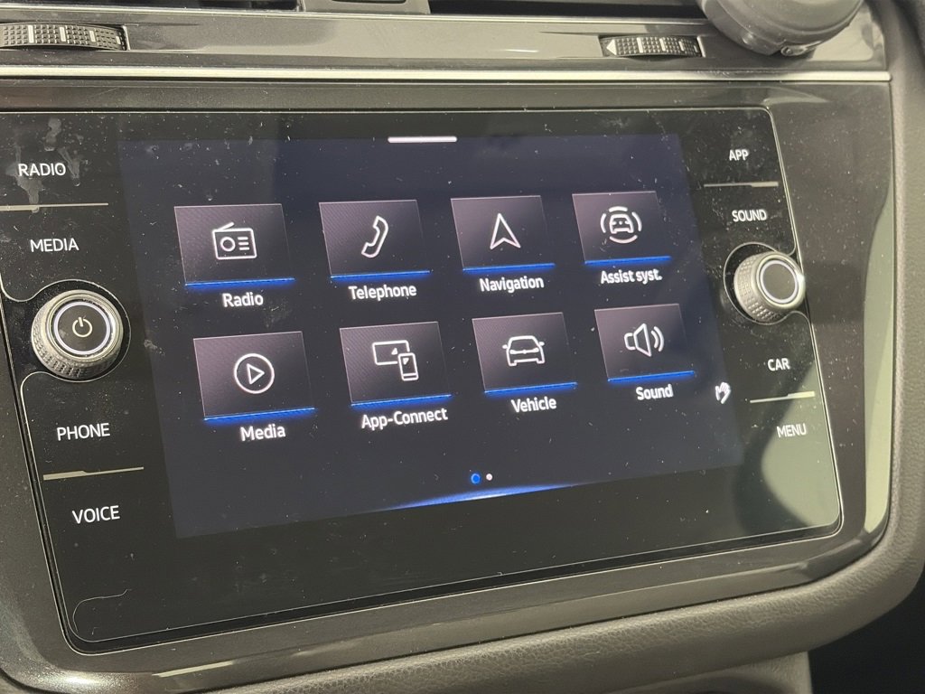 Used 2021 Volkswagen Tiguan SE image 19