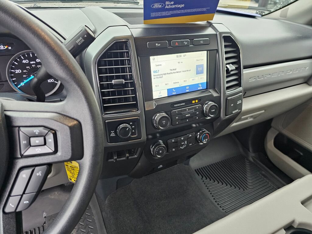 Certified 2022 Ford F250 XLT w/ XLT Value Package image 21