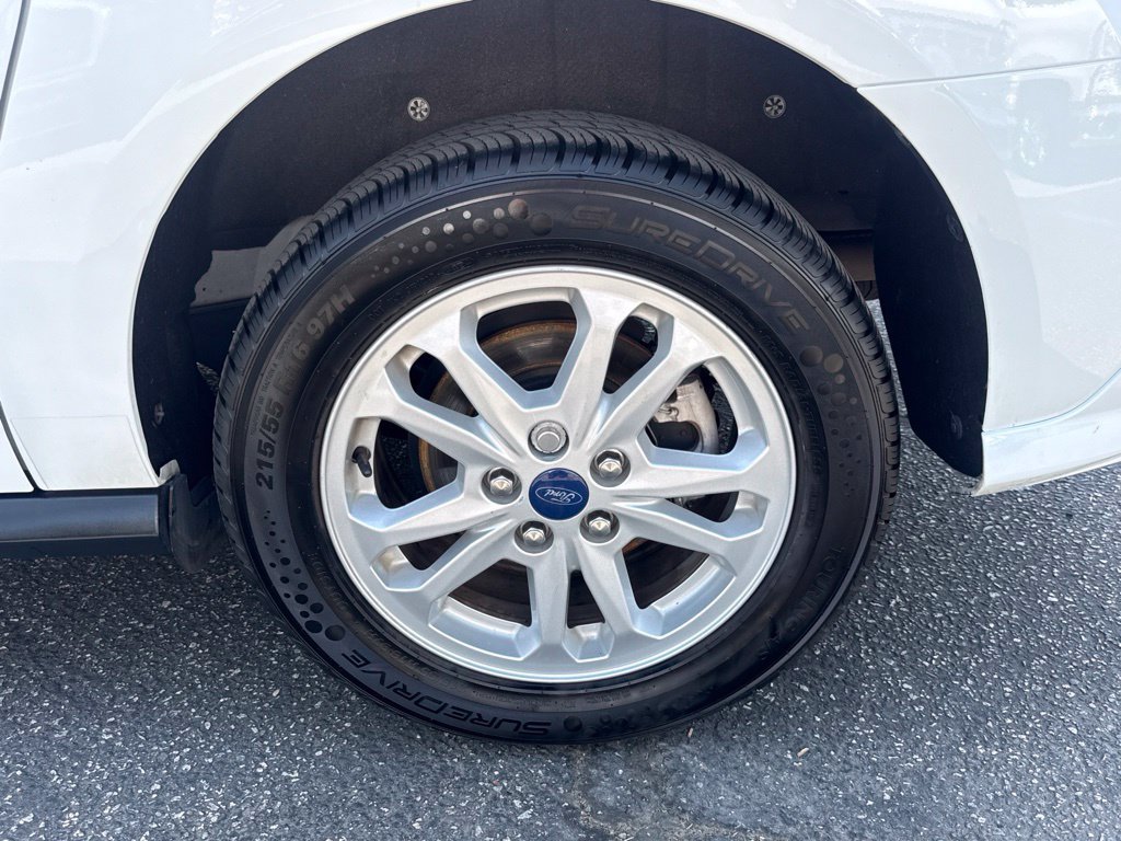 Certified 2022 Ford Transit Connect XLT FWD image 16