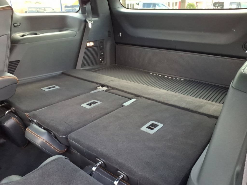 Certified 2025 Ford Expedition Tremor AWD/4WD image 11