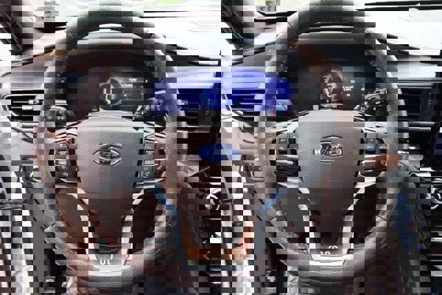 Certified 2022 Ford Explorer King Ranch w/ Technology Package image 23