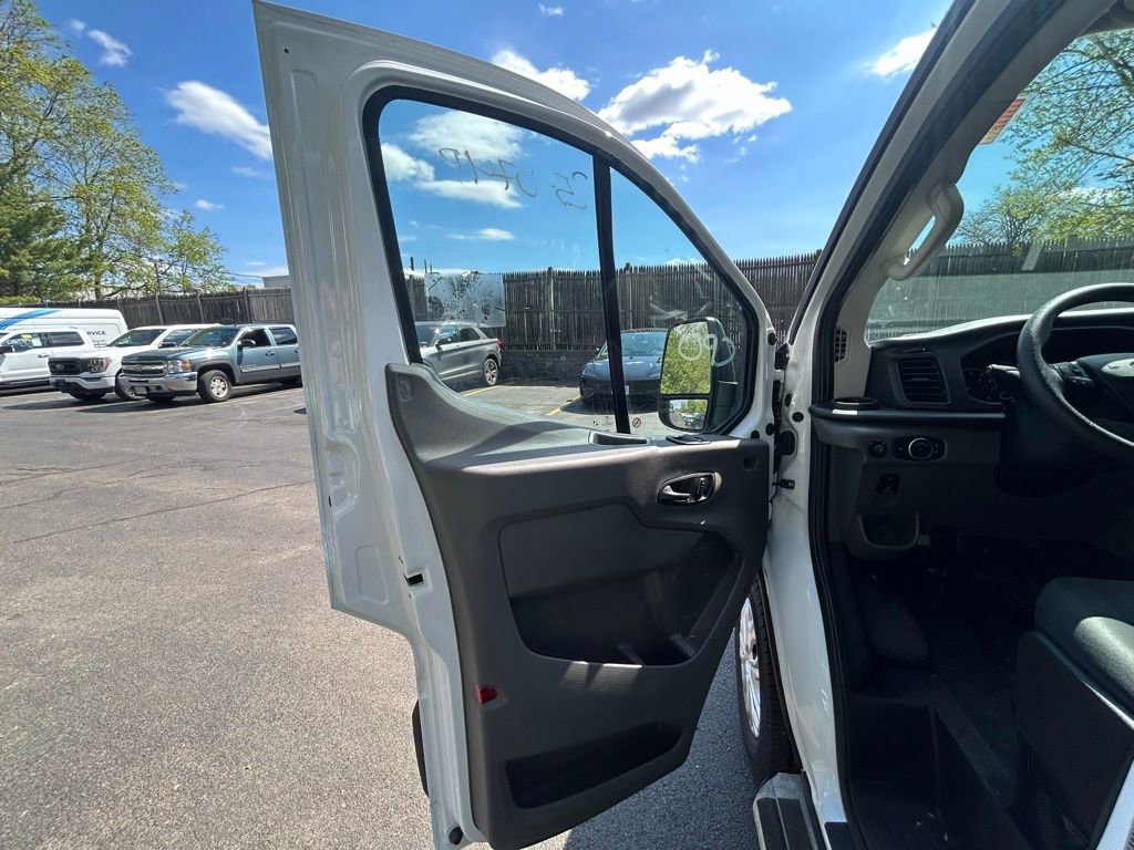 Certified 2025 Ford Transit 250 Low Roof w/ Exterior Upgrade Package RWD image 16