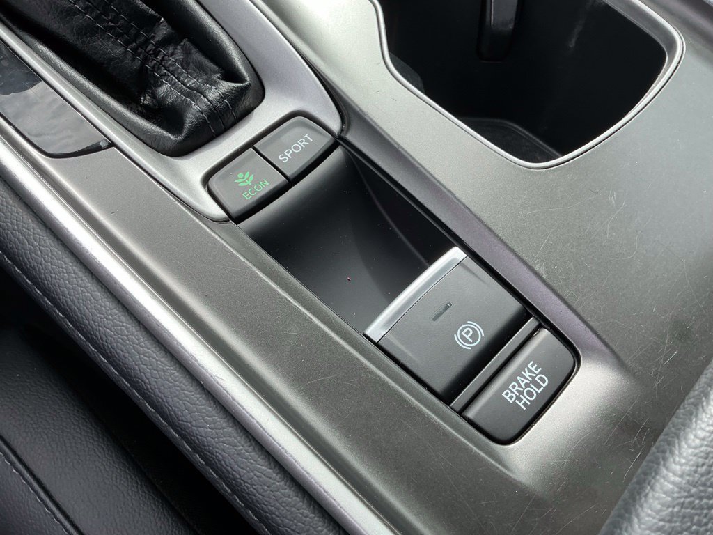 Used 2018 Honda Accord Touring image 31