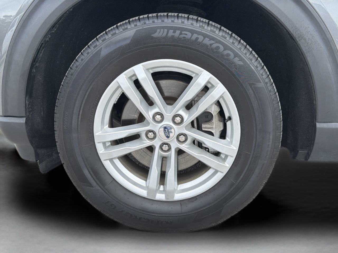 Certified 2023 Ford Explorer XLT RWD image 33
