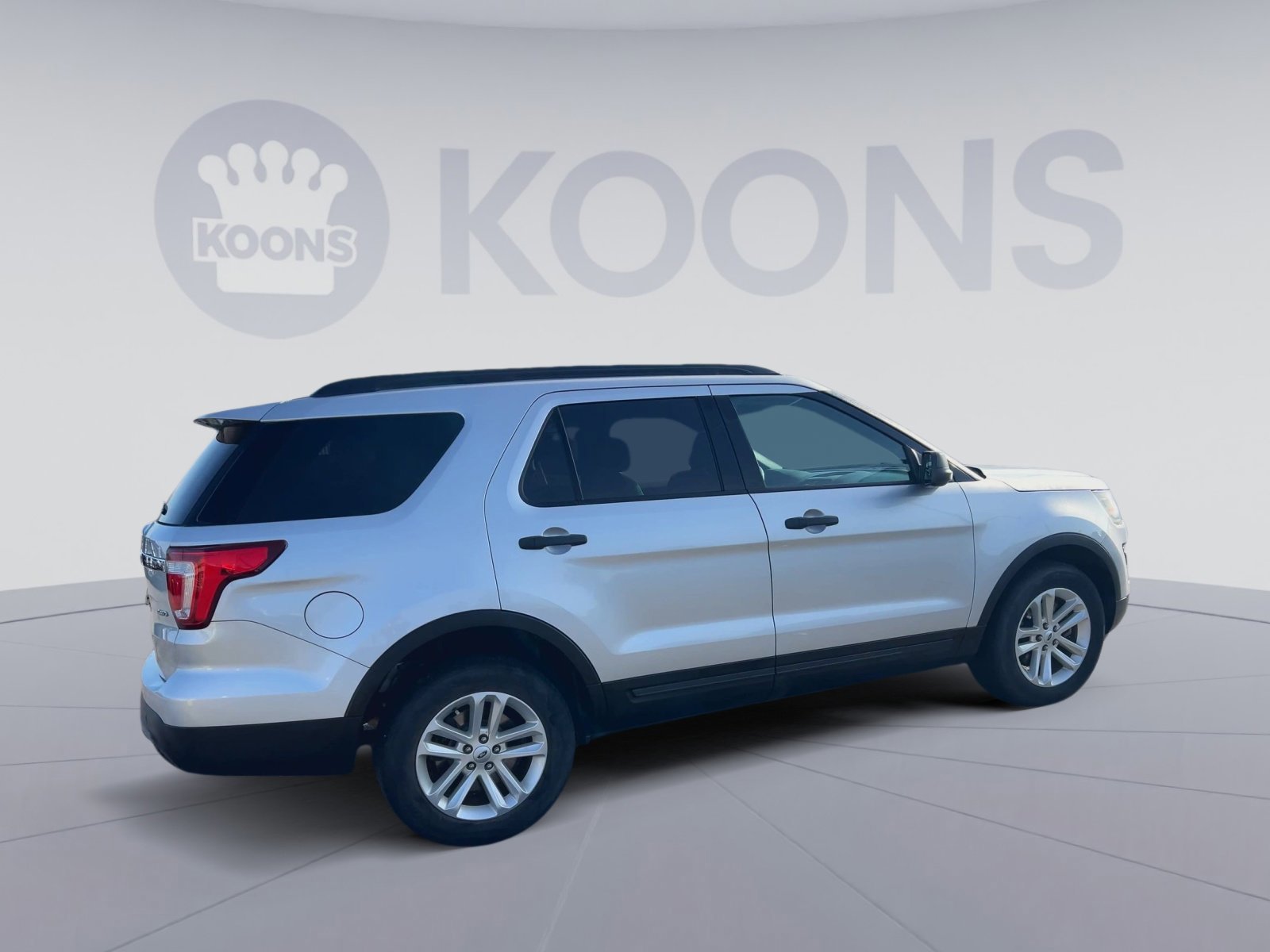 Certified 2017 Ford Explorer 4WD image 6